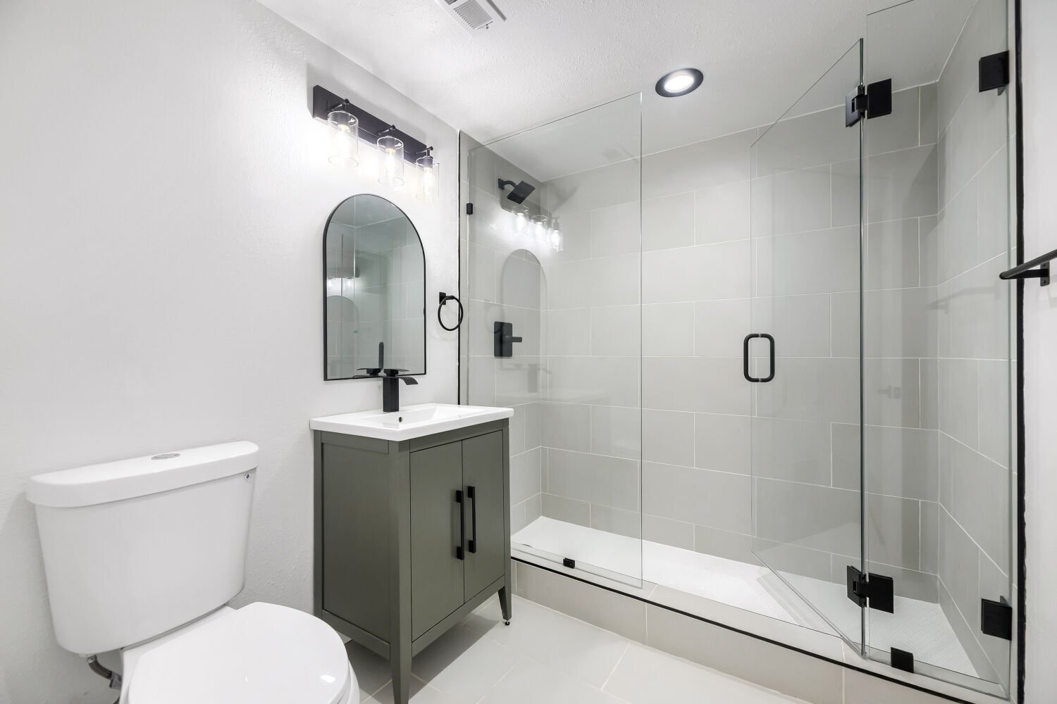 Building Photo - 3831 W Rutgers Pl