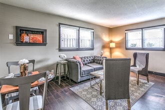 Building Photo - 3115 Marcy St