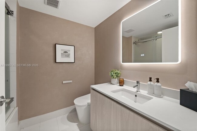 Building Photo - 3131 NE 7th Ave