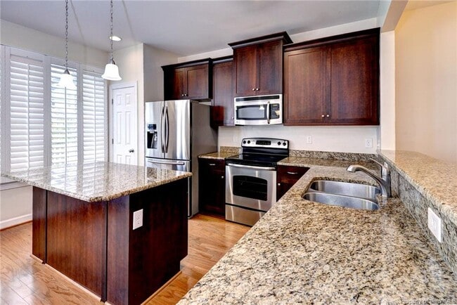 Building Photo - 105 Laydon Way