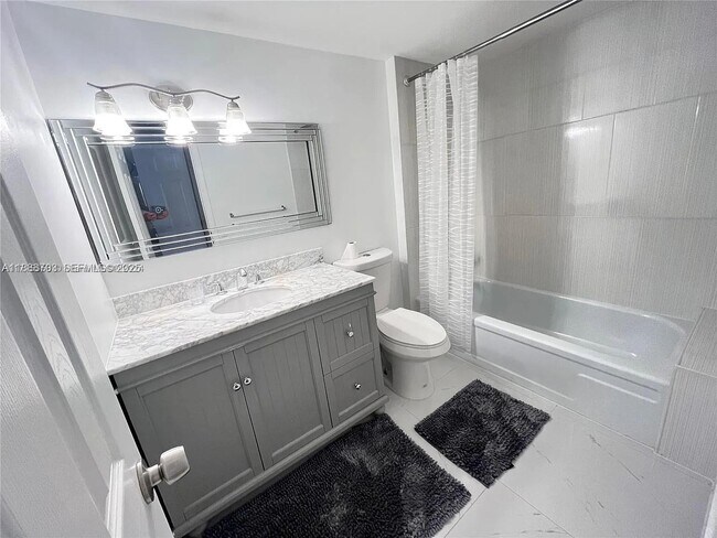 Building Photo - 1849 S Ocean Dr