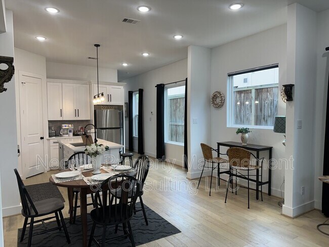 Building Photo - 1711 Ruth St