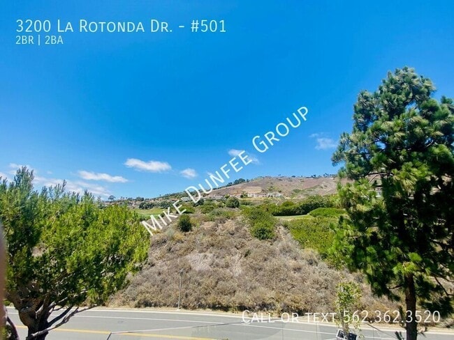 Building Photo - 3200 La Rotonda Dr