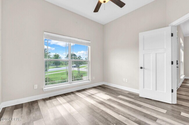 Building Photo - 104 Lakeview Terrace
