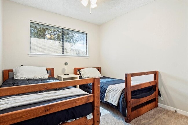 Building Photo - 3222 Tamarron Blvd