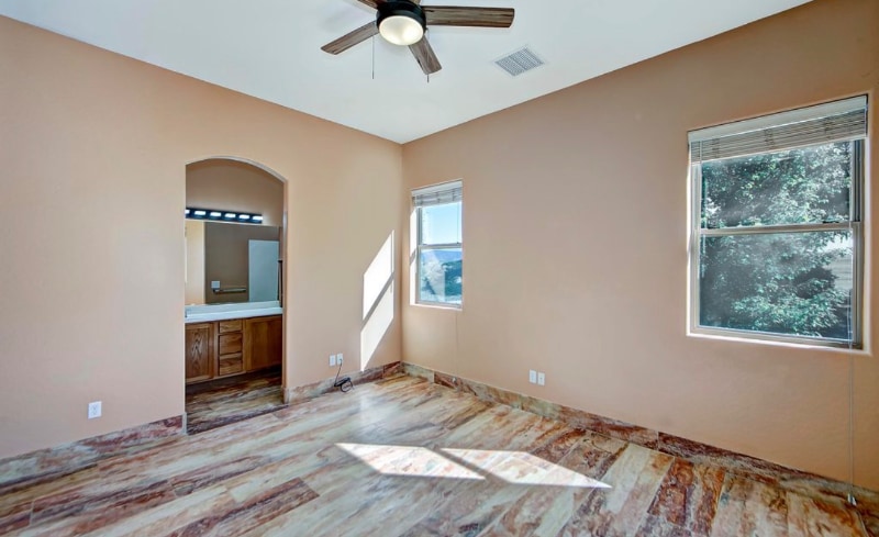 Building Photo - 6986 E Yellowglen Dr