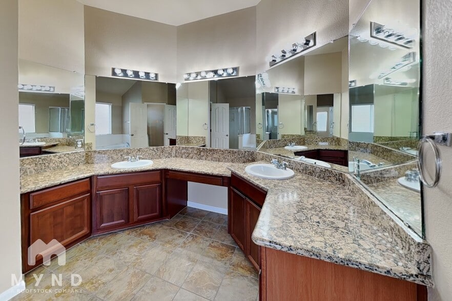 Building Photo - 5301 Cypress Ranch Blvd