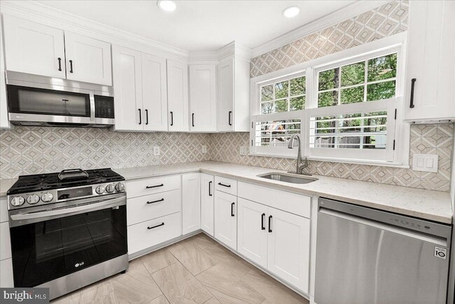 Building Photo - 11905 Hunters Ln