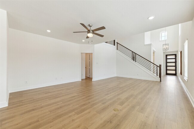Building Photo - 21203 Electric Lgt Trl