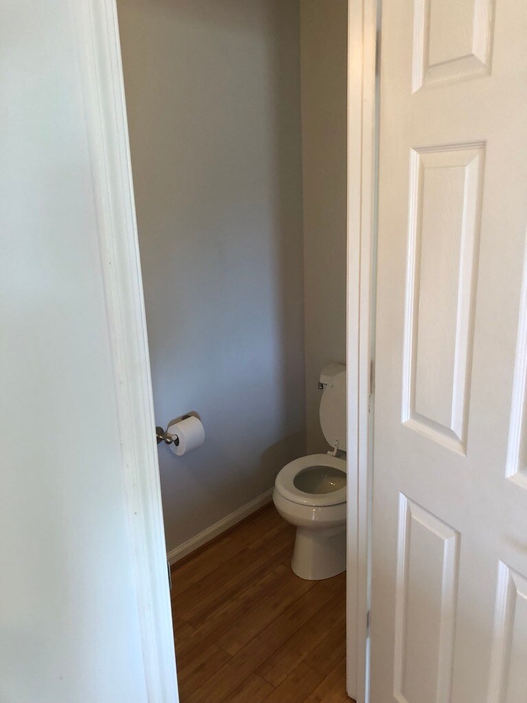 Building Photo - 68 Baltusrol Dr