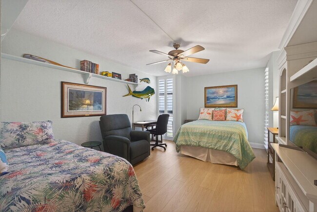 Building Photo - 5550 N Ocean Dr
