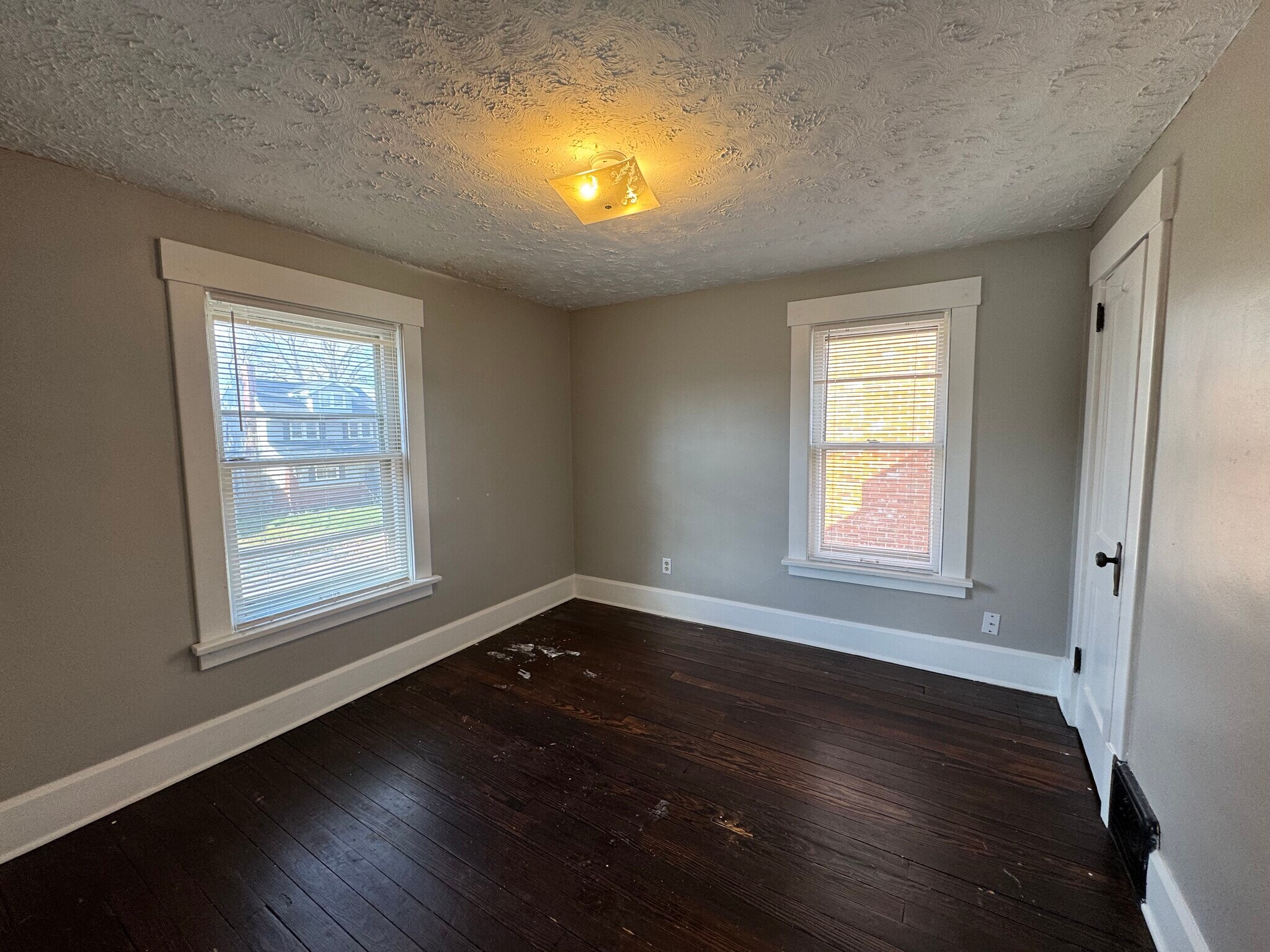 Building Photo - 2550 Fletcher Ave NE