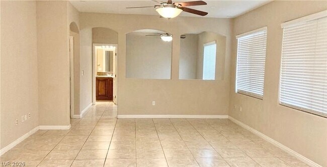 Building Photo - 10360 Blue Ginger Dr