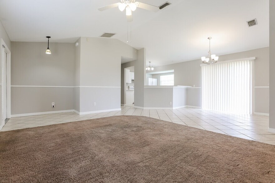 Building Photo - 2525 Mather Ln