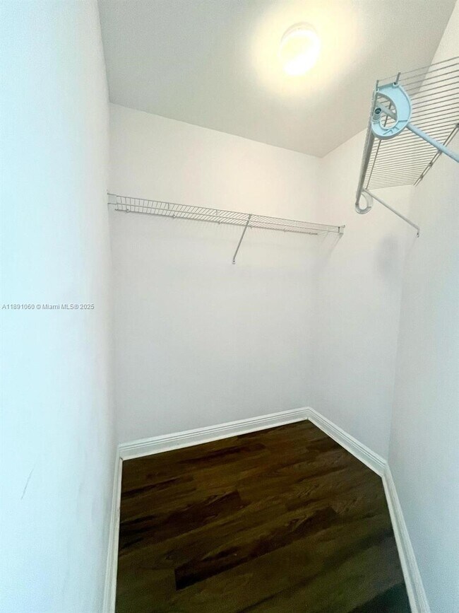 Building Photo - 1745 E Hallandale Beach Blvd