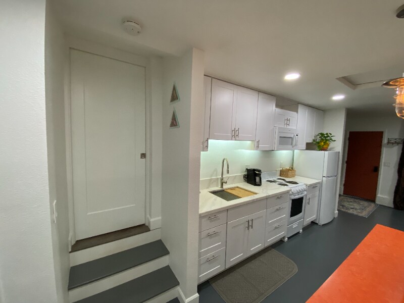 Building Photo - 11600 Quail Rd