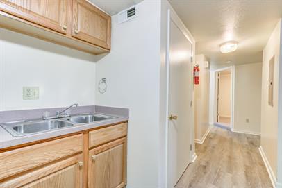 Building Photo - 3 E Spring St