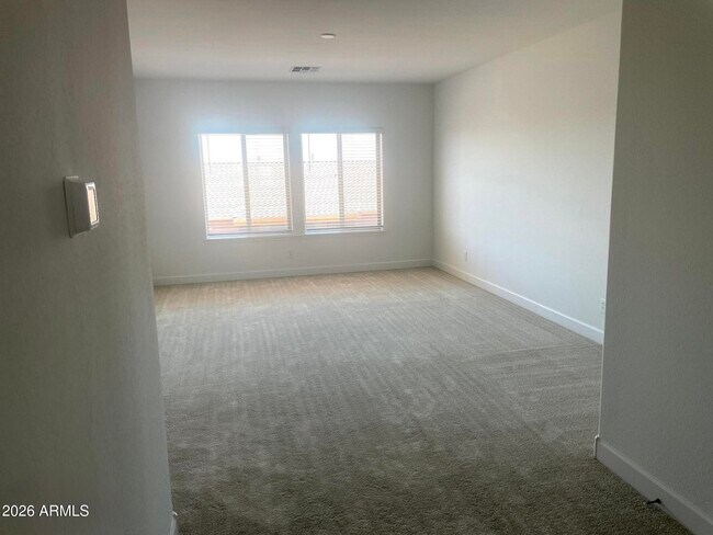 Building Photo - 9931 E Tesla Ave