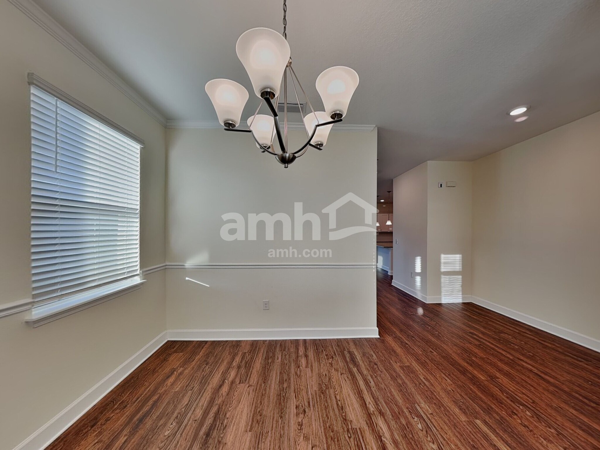 Building Photo - 524 Pine Terrace Dr