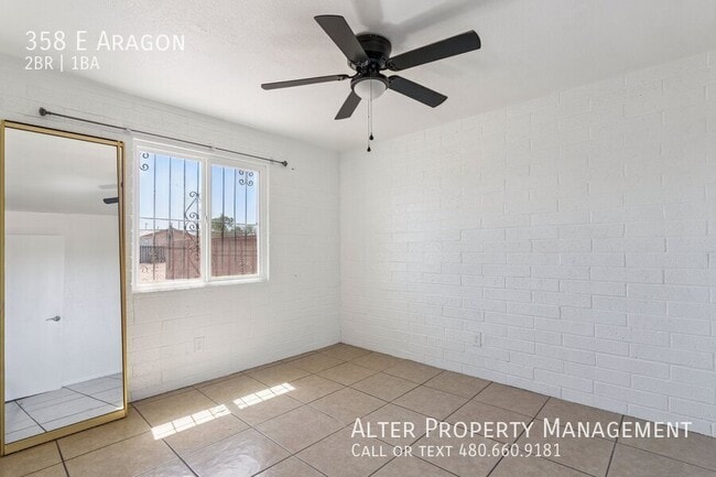 Building Photo - 358 E Aragon-