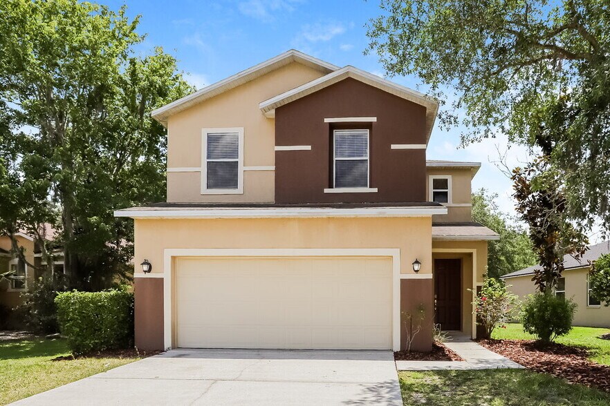 Primary Photo - 26820 Stillbrook Dr