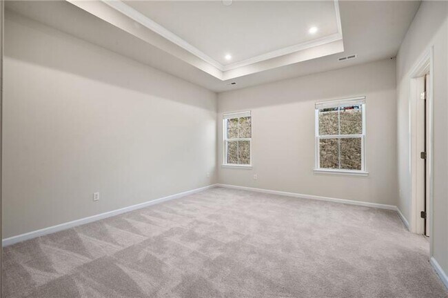 Building Photo - 204 Scenic Dr