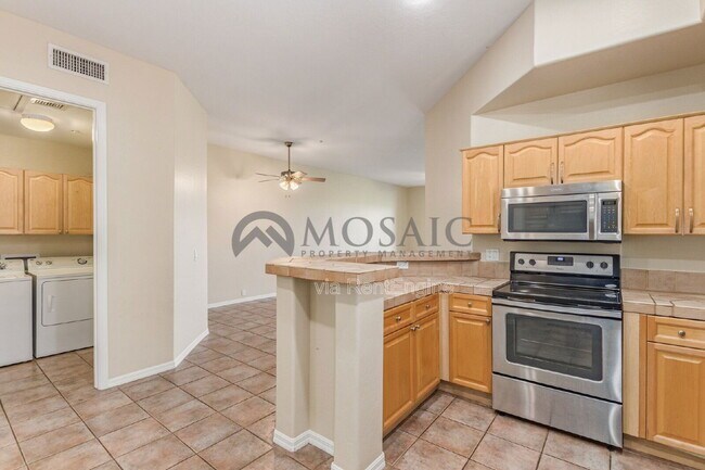 Building Photo - 3800 S Cantabria Cir