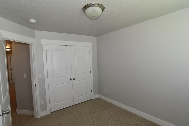 Building Photo - 15355 Tarawa Dr