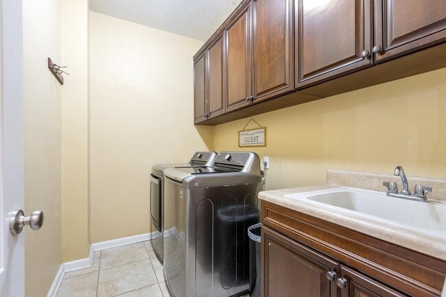 Building Photo - 8514 Polly Ln