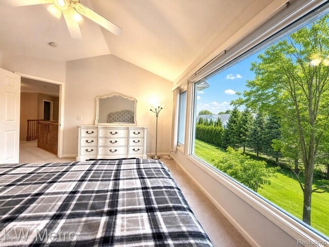 Building Photo - 1176 Cadmus Dr