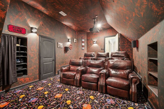 Building Photo - Stunning 5 bedroom 4.5 bath in Stonebrooke Glenn