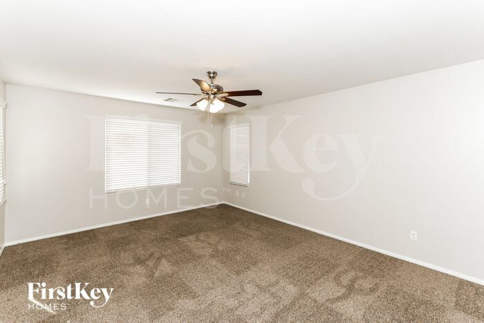 Building Photo - 6467 Kellyville Dr