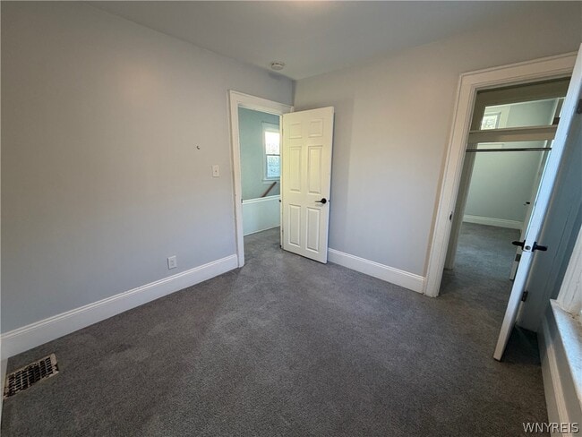 Building Photo - 18 Buffum St