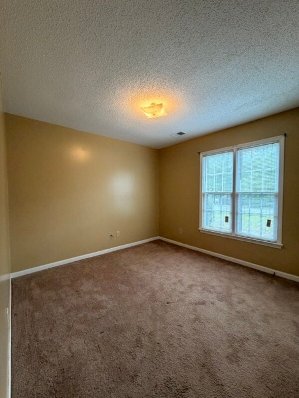 Building Photo - 101 Riverwalk Wy