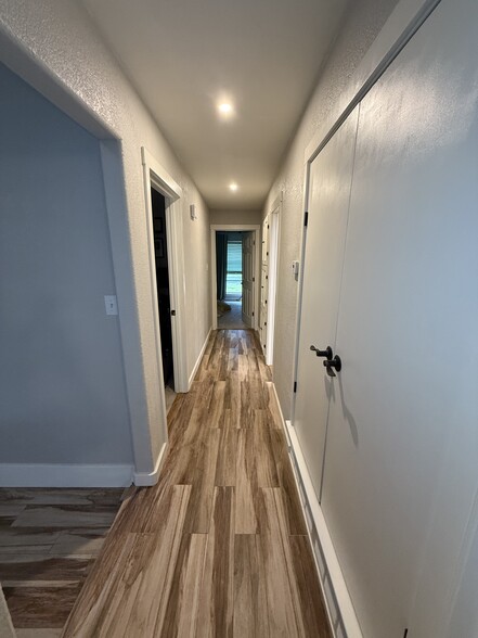 Hallway to bedrooms - 7509 Jean Ann Dr