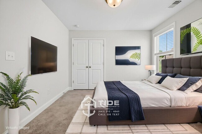 Building Photo - Comfort & Convenience in a Prime Location