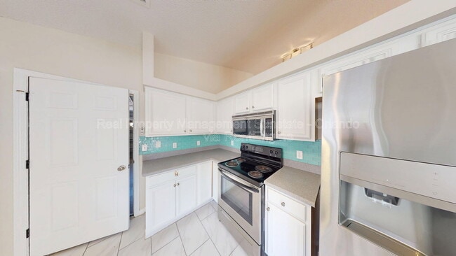 Building Photo - 5662 Rywood Dr