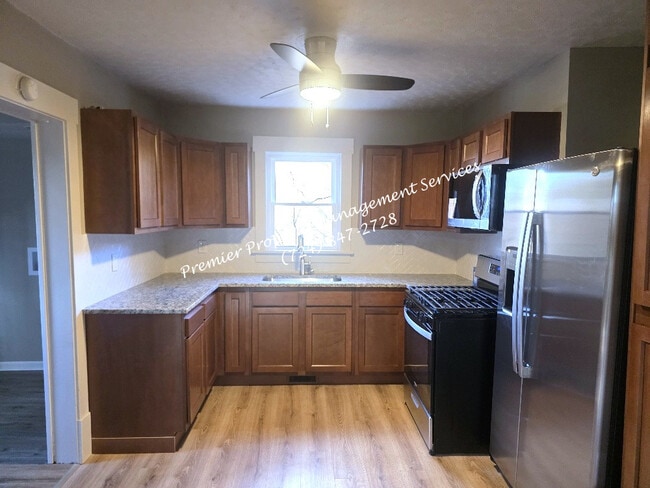 Building Photo - 655 9th St