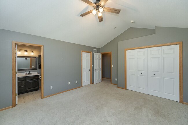 Building Photo - Spacious Home With Finished Basement And 3 Car Garage