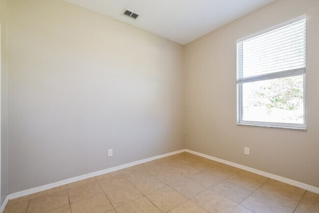 Building Photo - 2701 Andes Way