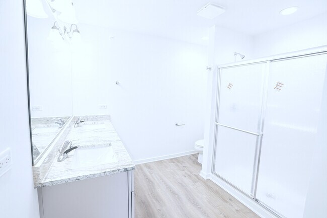 Building Photo - 1241 Gillespie Ln