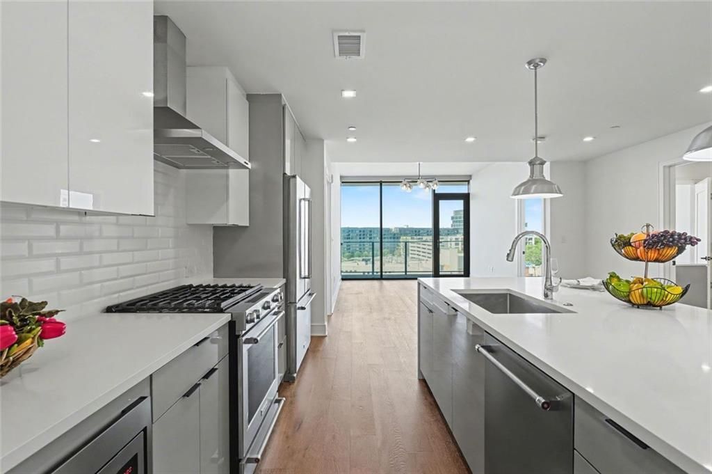 Building Photo - 788 West Marietta St NW