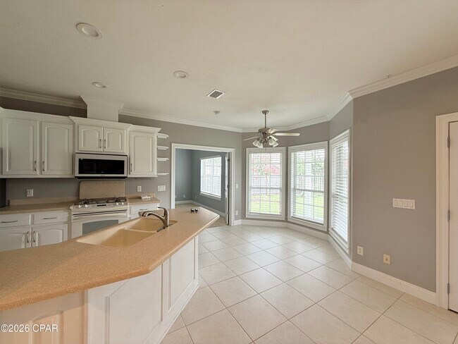 Building Photo - 3719 Bay Tree Rd