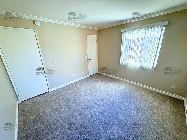 Building Photo - Second Story 2 Bd/2Ba Townhouse in San Marcos