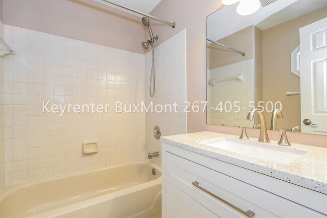 Building Photo - Updated 3-Bedroom, 2.5-Bath Townhome with Loft & Private Deck