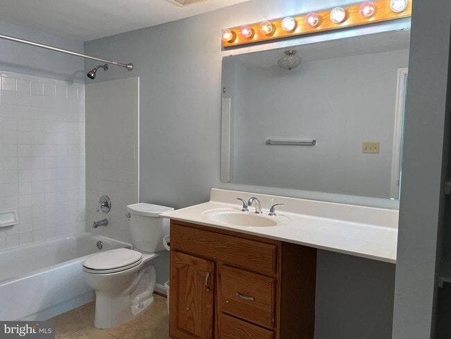 Building Photo - 19809 Larentia Dr