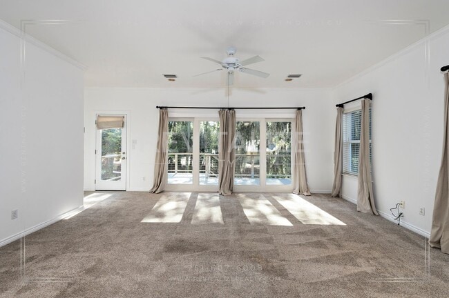 Building Photo - Charming 3-Level Home with Water Access in...