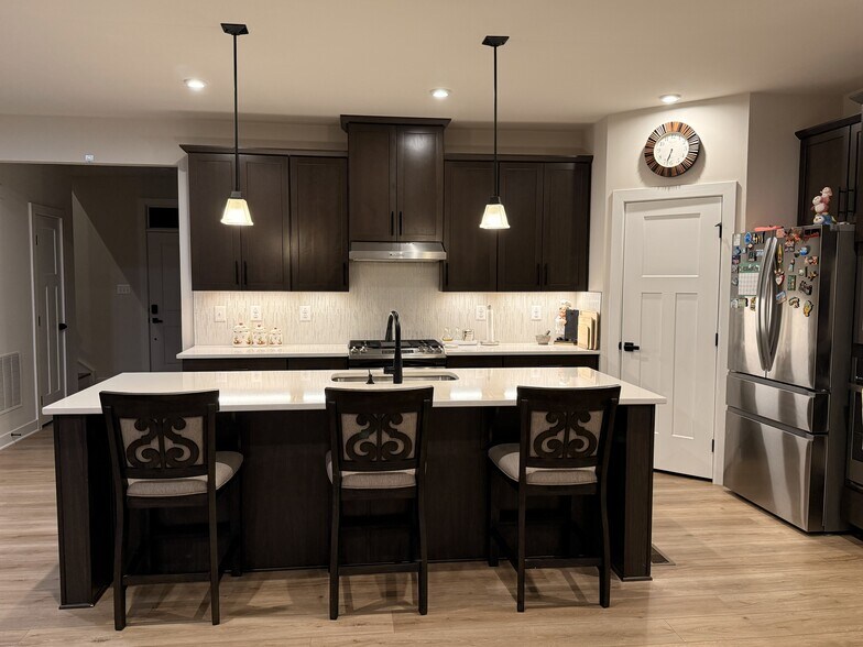 Building Photo - 3212 Vanessa Dr