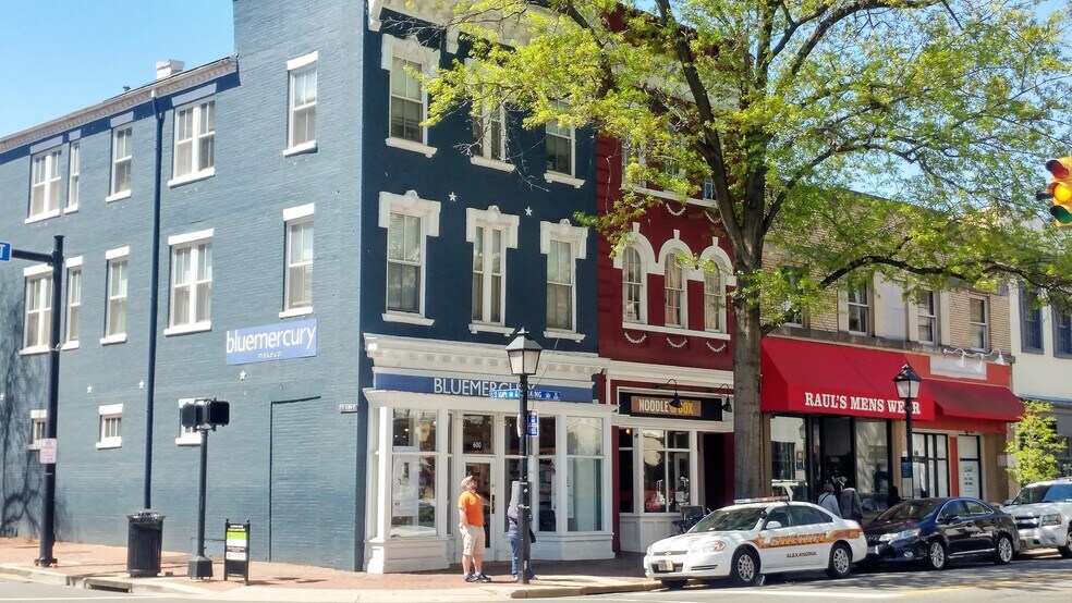 Building Photo - 101 S Saint Asaph St