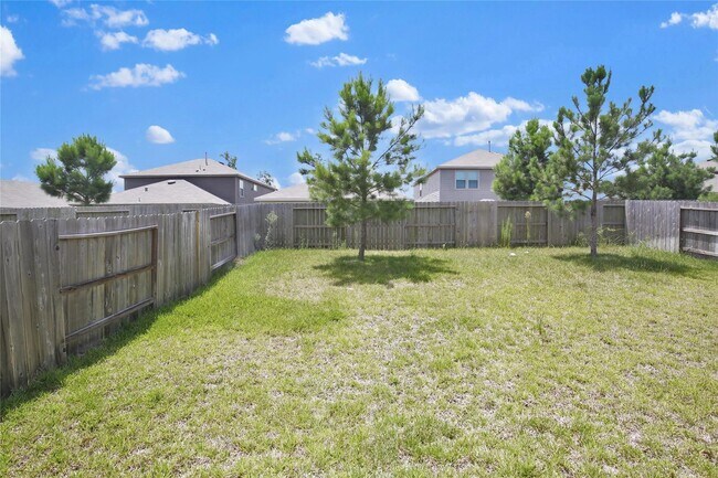 Building Photo - 234 Pine cavern dr